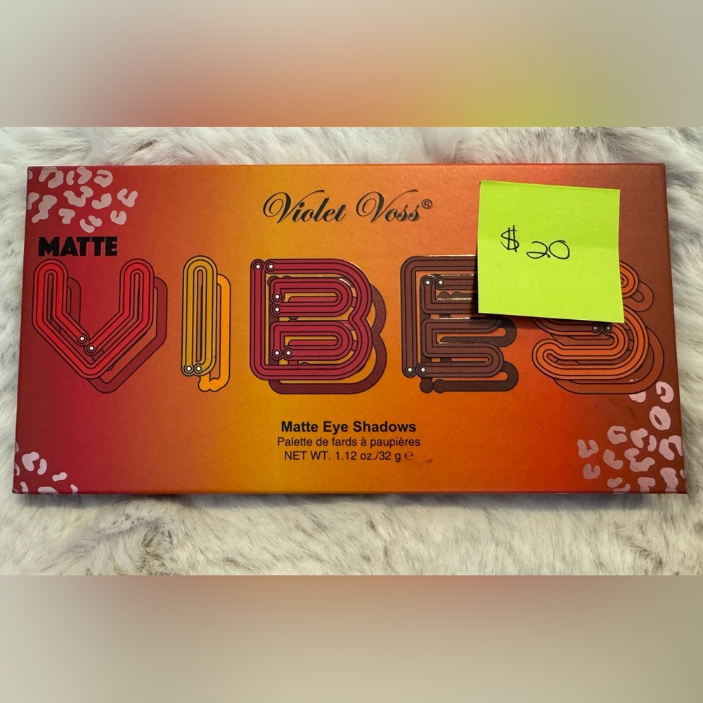 Violet Voss Vibes Matte Eye Shadows Palette
